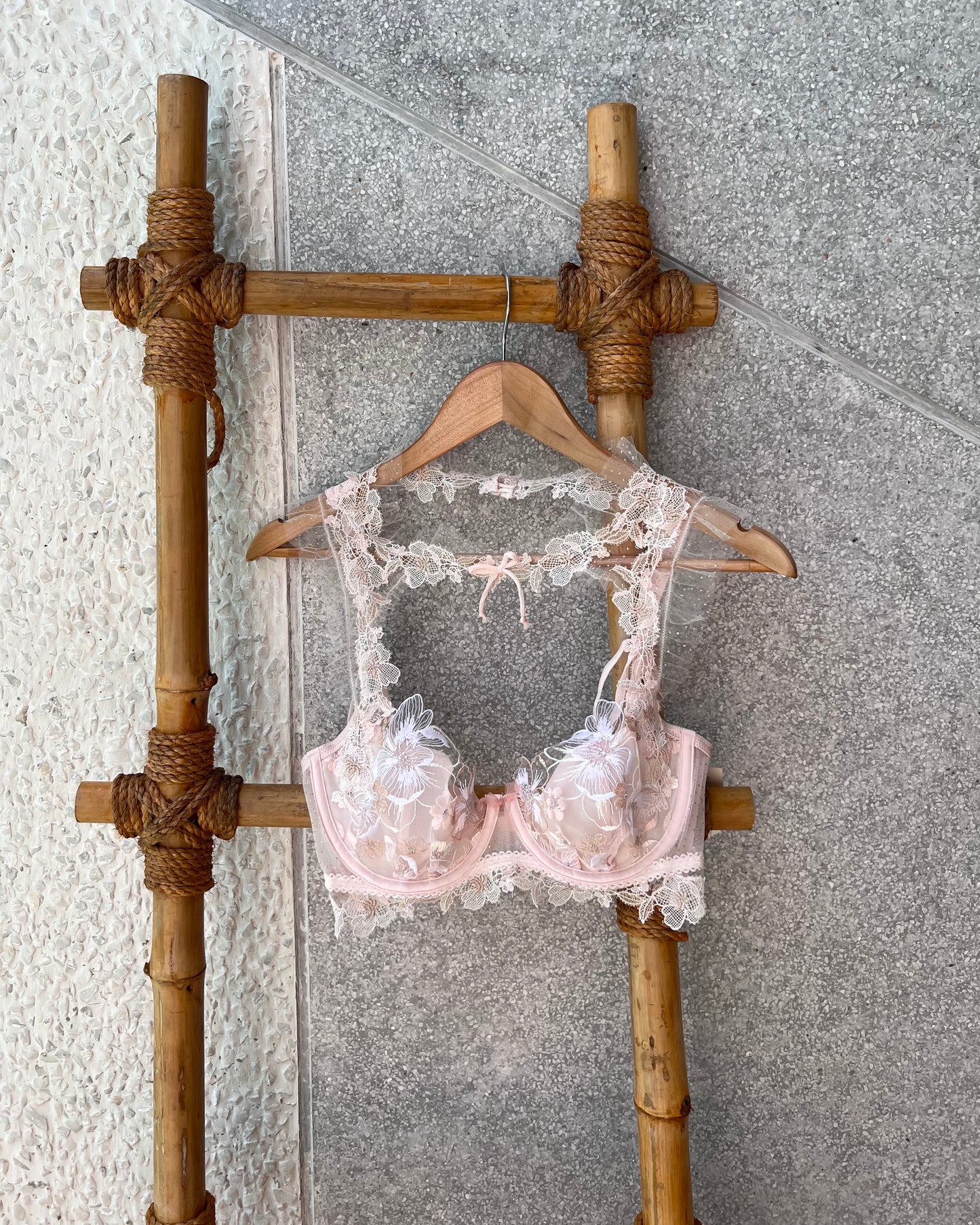 Mae High Neck Underwire Bra