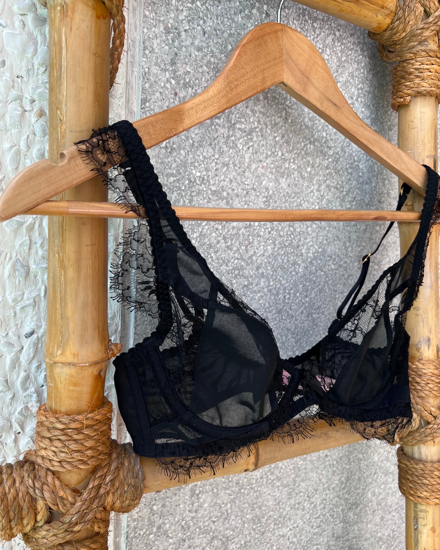 Deanna High Apex Bra