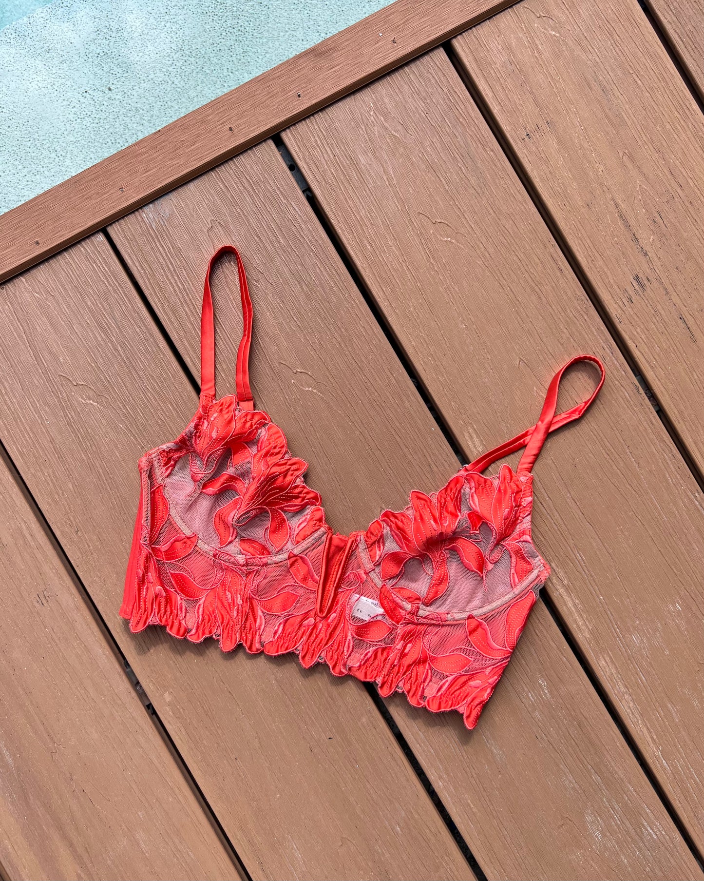 Lily Embroidery Longline Demi Bra