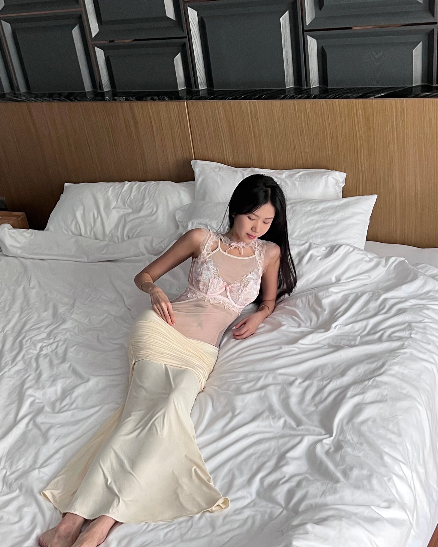 Mae High Neck Underwire Bra